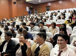 新葡的京集团35222vip举行2024年国际学生开学典礼